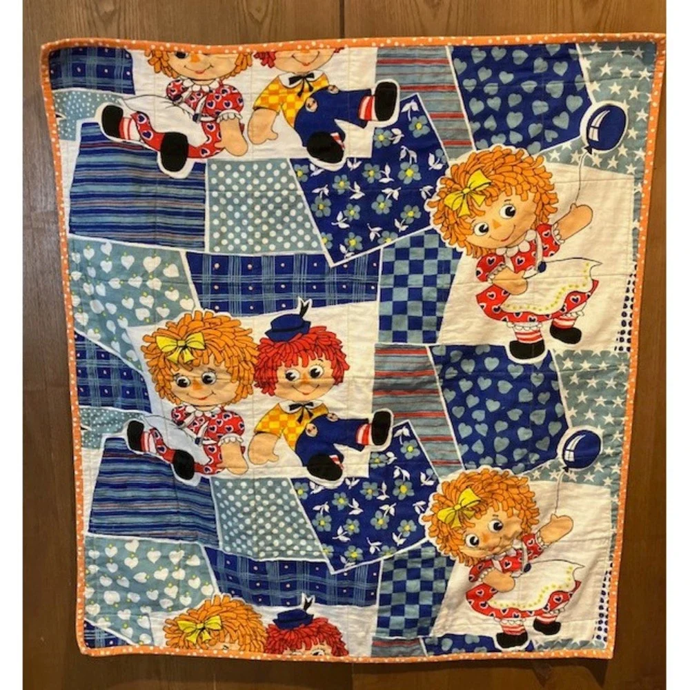 Vintage Raggedy Ann and Andy Quilt/Mat/ Wall Hanging 33